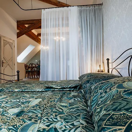 Апартаменты Opera Darte