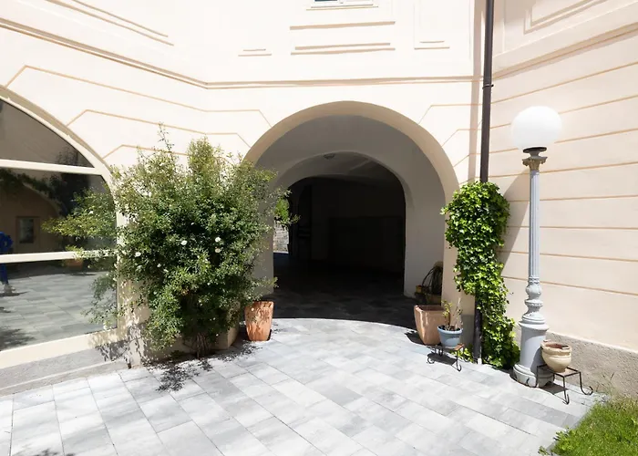 Apartment Opera Darte